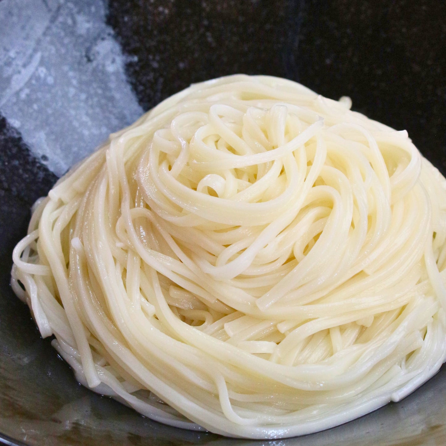 極上の味わいセット「紀の夢たまご10個×佐藤養助 稲庭うどん(6人前/つゆ有)」